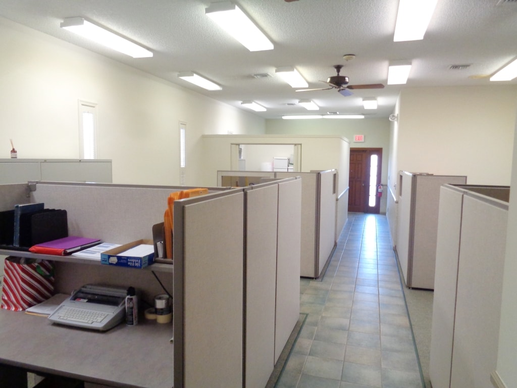 Freestanding Office