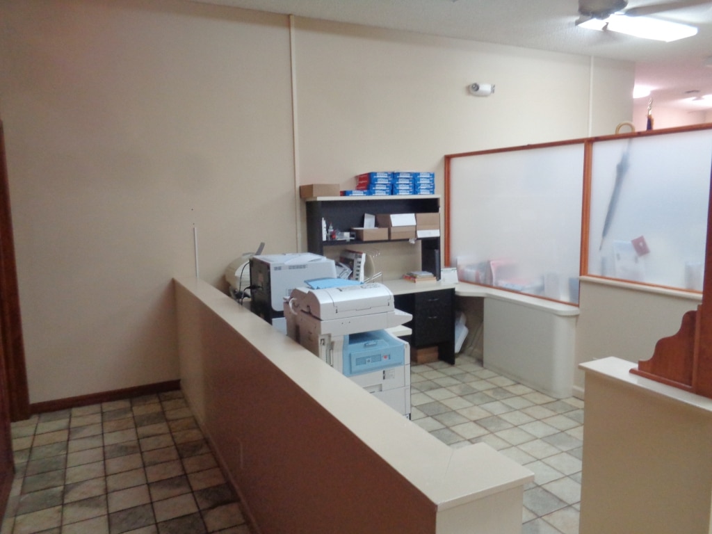 Freestanding Office