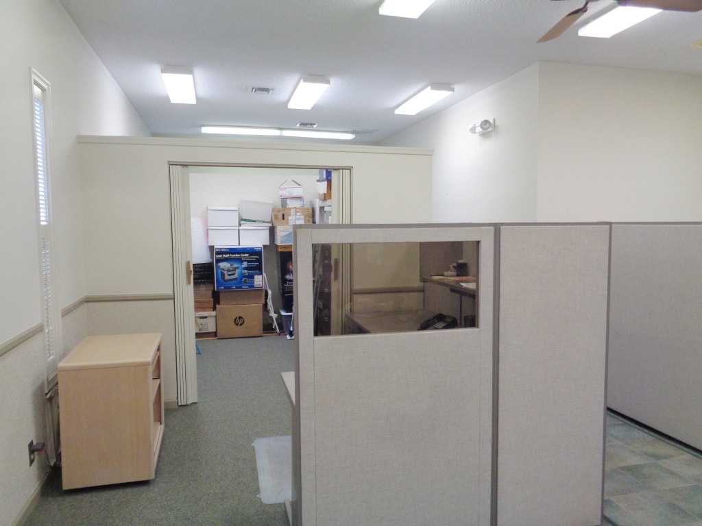 Freestanding Office