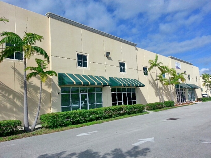 For Lease Office/Warehouse 3,296 SF