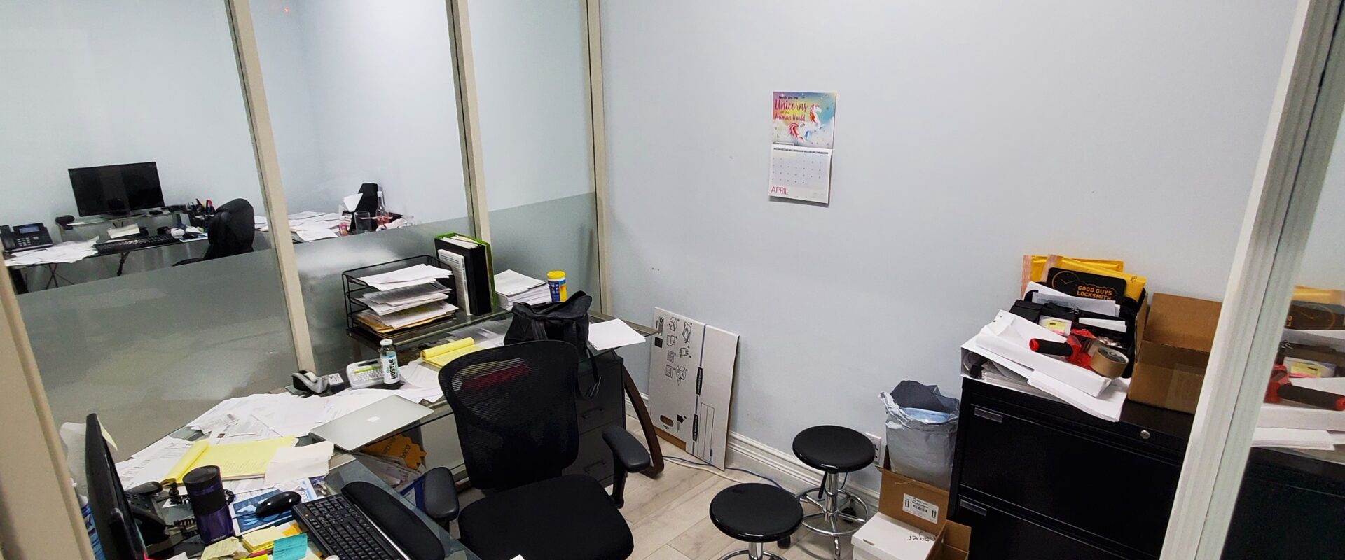 For Lease Office/warehouse 3,700 SF