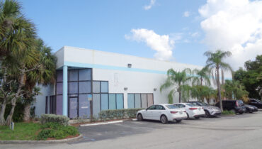 Office/Warehouse Building for Sale 7,815 SF in Pompano Beach