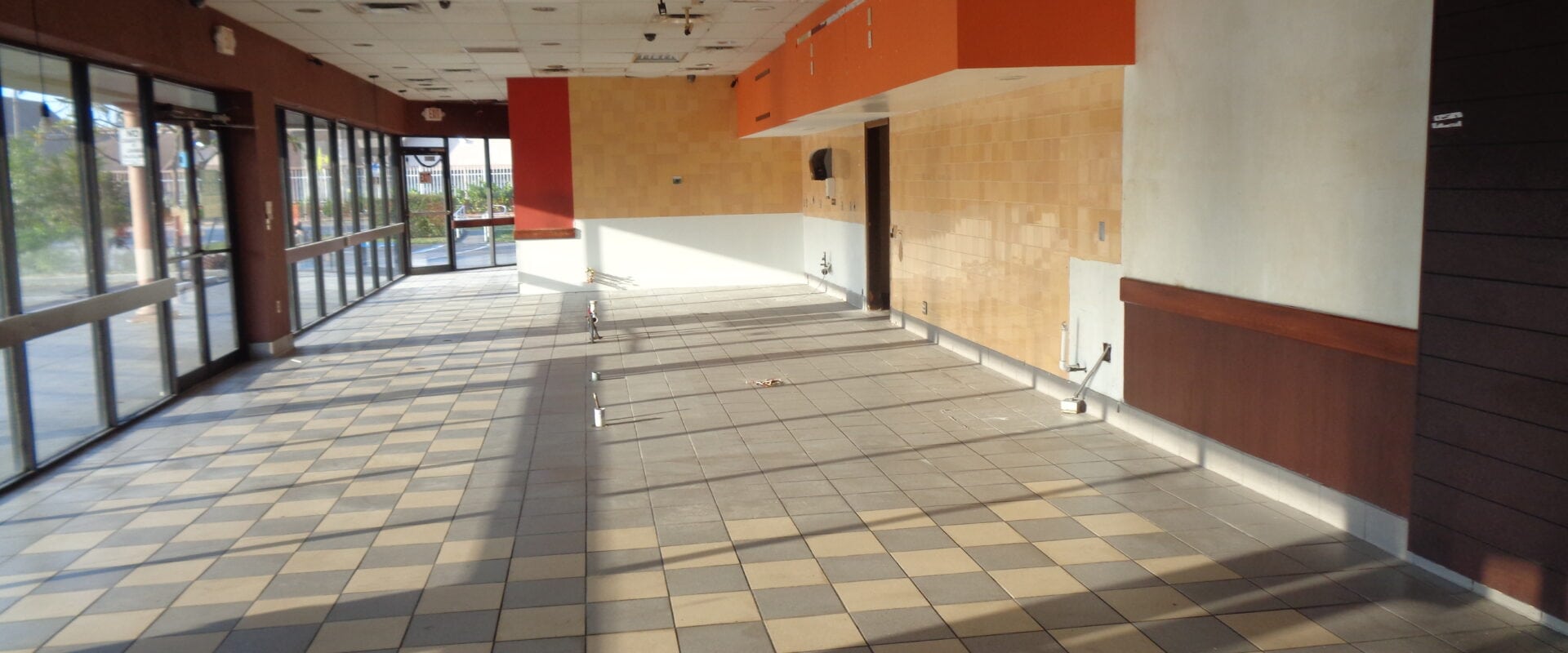 Retail Space for Lease 2,418 SF